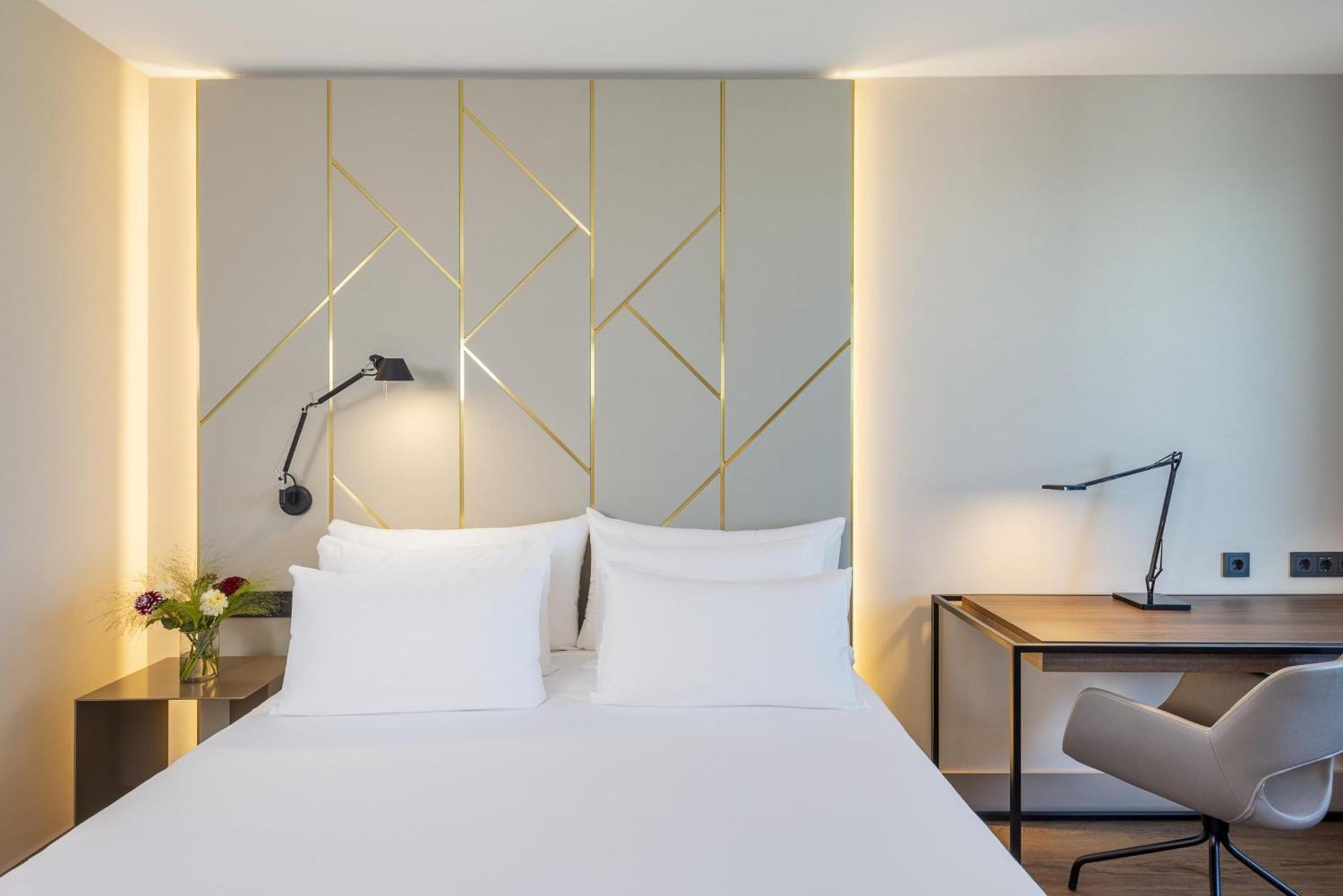 Superior City View Room